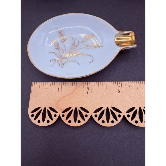 Vintage 50s Lefton Cigarette Holders and 3 Ashtrays Ladies Smoking Set - Picture 6 of 7